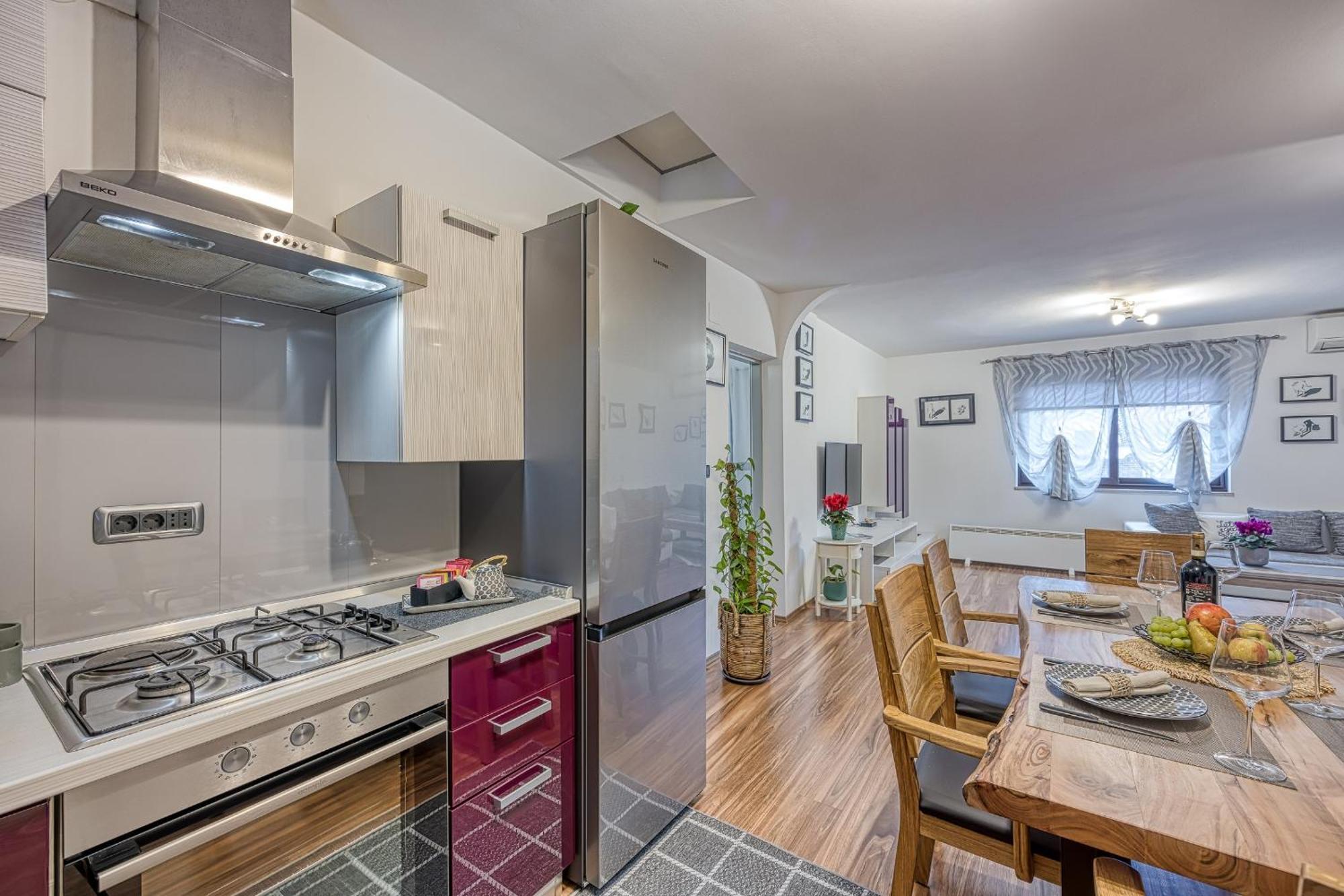 Suki Apartment