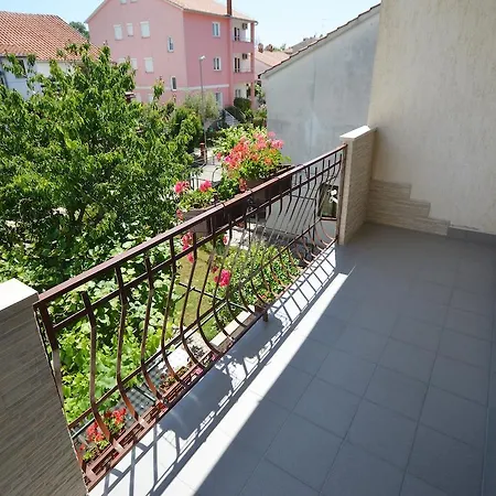 Apartments Suki Rovinj Exterior photo